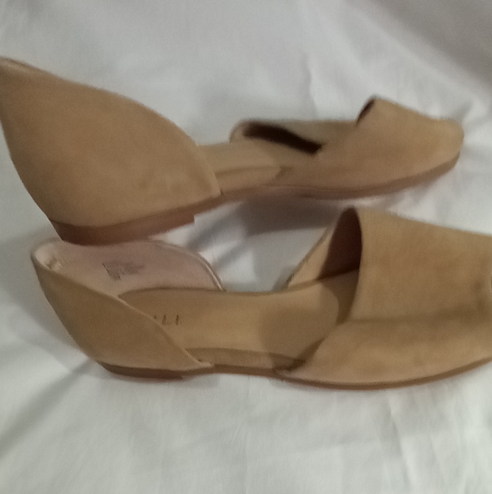 NWOT G.I.L.I. Shoes